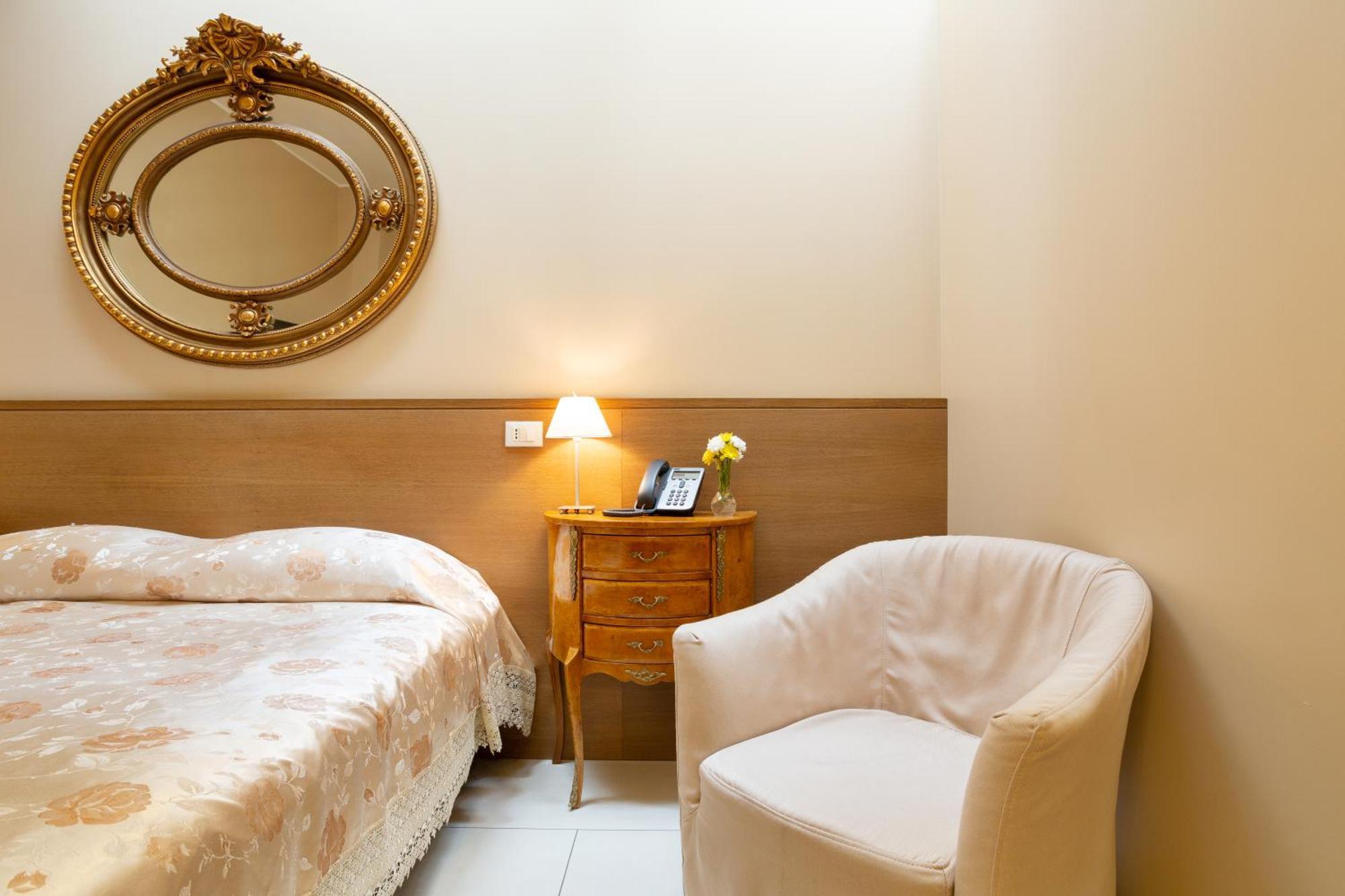 La Castellana Loft Hotel Bergamo Eksteriør billede