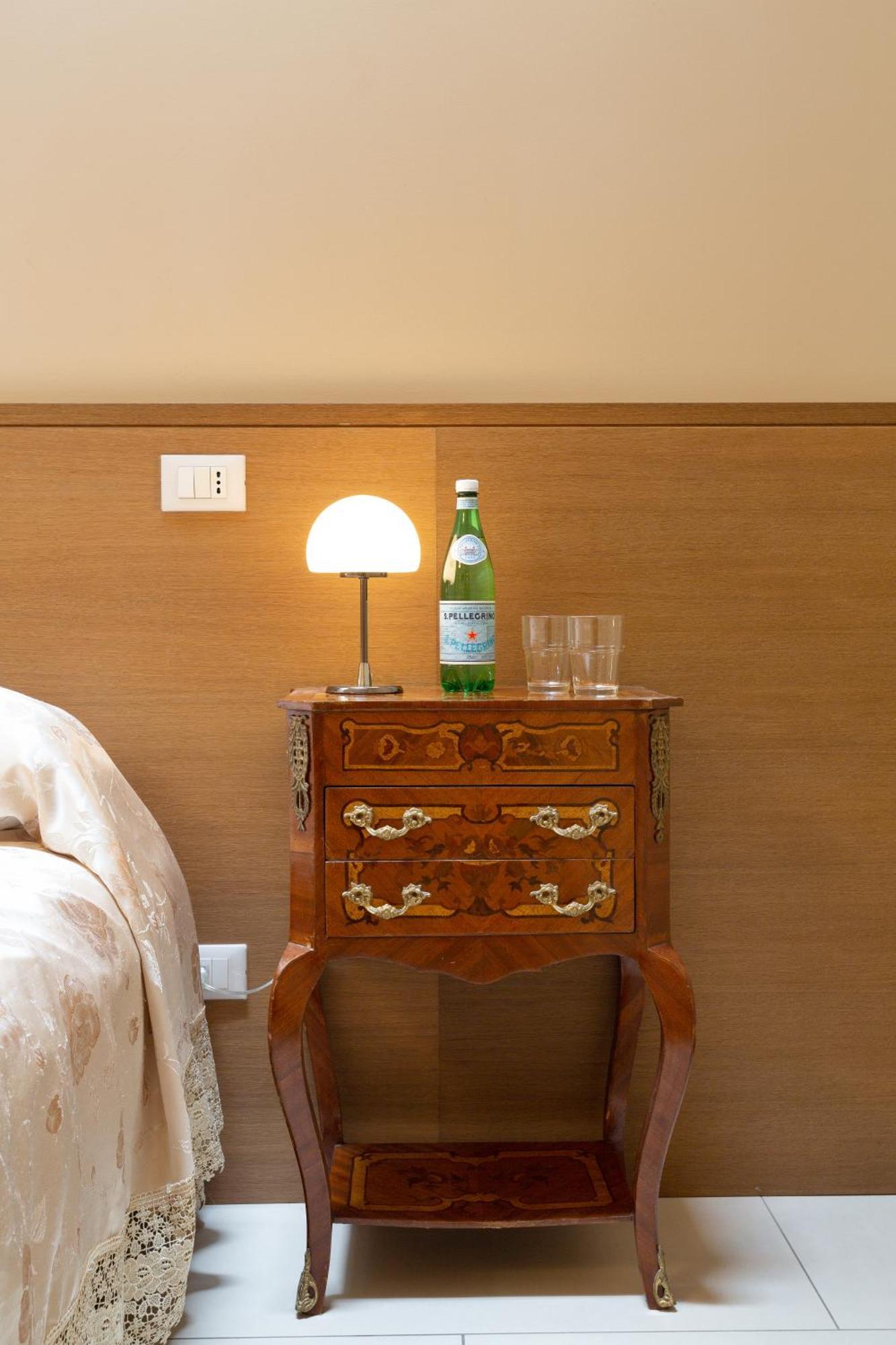 La Castellana Loft Hotel Bergamo Eksteriør billede